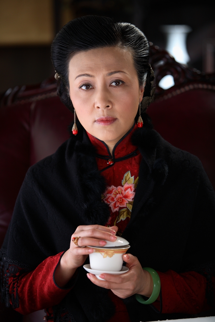 惠娟艳：电视剧《美丽无声》中饰演吴太太.jpg